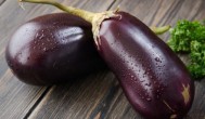 紫茄子怎么炒不变色 炒茄子不变色技巧原来很简单