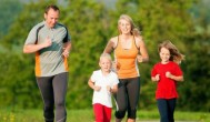 在家里慢跑的正确方法与技巧 在家里原地慢跑