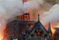 Gucci老板宣布将捐1亿欧元修复巴黎圣母院