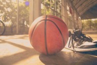 篮球是什么材料做的 哪种材质制作的篮球