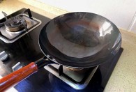 铁锅第一次使用需要怎么清洗 铁锅第一次使用需要如何清洗