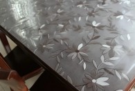 塑料桌垫被色素染色怎么清理 塑料桌垫染色了怎么能给弄掉