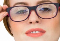 如何挑选眼镜镜片 挑选眼镜镜片的注意事项
