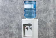 小型饮水机第一次使用清洗方法 如何清洗小型饮水机