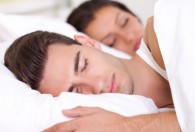 梦见老公跟别的女人睡在一起 为什么梦见老公跟别的女人睡在一起