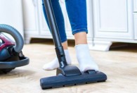地板革如何清洗更干净 地板革清洗的方法