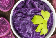 紫薯煮完水怎么变绿了 紫薯煮成绿色的原因