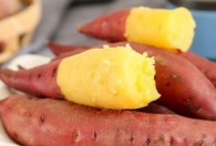 红薯玉米得蒸多久才能熟 红薯玉米得蒸多久才能熟的呢