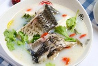 鱼头汤怎么做好吃 鱼头汤如何做好吃