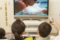小孩沉迷电视怎么办 小孩沉迷电视家长可以做的方法