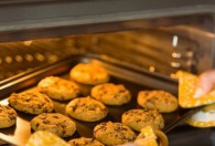 如何自制烧饼的烤箱 怎么做一个可以烧饼的烤箱