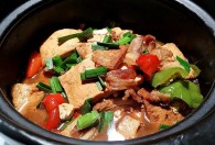 肉烧豆腐的家常做法 肉烧豆腐的家常制作方法