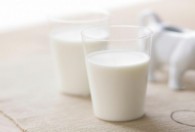 牛奶可以放多久 牛奶保质期一般是多久
