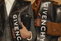 Givenchy纪梵希2019春夏系列TAG男士手袋
