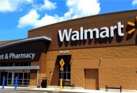 “超市服饰”沃尔玛与亚马逊对决，新零售的重点是什么？