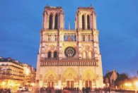 给巴黎圣母院捐款对时尚公司有何好处？
