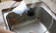 家庭清洗锅盖的方法 家庭清洗锅盖的方法介绍