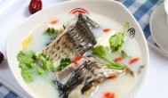 家常鱼汤怎么做好吃又简单 家常鱼汤的做法
