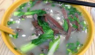 制作鸭血粉丝汤需要哪些食材 鸭血粉丝汤的做法