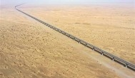 中国建成世界首条环沙漠铁路线,这个确实厉害