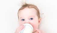 宝宝九个月适合用什么水杯 宝宝九个月适合用的水杯