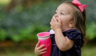宝宝水杯怎么选择 怎么挑选质量好的儿童水杯