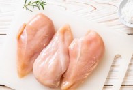 鸡胸肉煮多久会熟 鸡胸肉煮熟需要的时长
