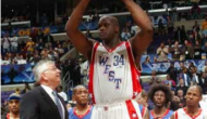 2004年NBA全明星赛：姚明得16分奥尼尔获MVP，卡特当选票王
